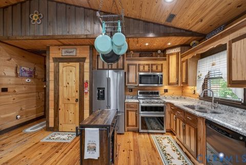 Tiny photo for 8598 W Courthouse Road Rd, Nottoway, VA 23922 (MLS # 2611674)
