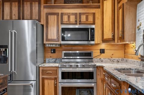 Tiny photo for 8598 W Courthouse Road Rd, Nottoway, VA 23922 (MLS # 2611674)