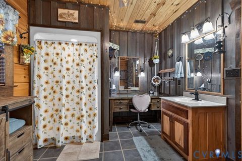 Tiny photo for 8598 W Courthouse Road Rd, Nottoway, VA 23922 (MLS # 2611674)