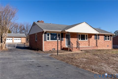 Photo of 7958 Arnoka Road, Mechanicsville, VA 23111 (MLS # 2533897)