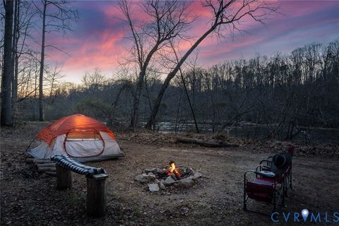 Tiny photo for 4 Dillard Road, Spotsylvania, VA 22407 (MLS # 2600496)