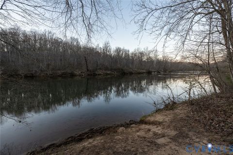 Tiny photo for 4 Dillard Road, Spotsylvania, VA 22407 (MLS # 2600496)