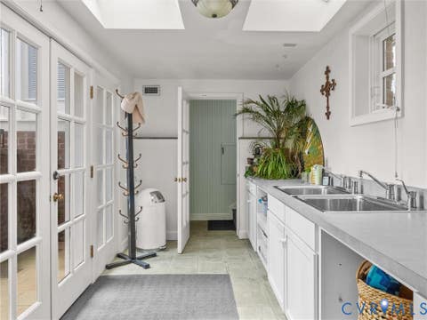 Tiny photo for 1500 Chesapeake Avenue, Hampton, VA 23661 (MLS # 2621280)