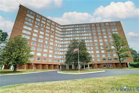 Tiny photo for 5100 Monument Avenue #607, Henrico, VA 23230 (MLS # 2624107)