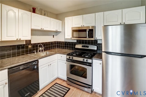 Tiny photo for 5100 Monument Avenue #607, Henrico, VA 23230 (MLS # 2624107)
