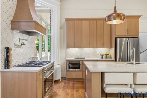 Tiny photo for 2025 W Grace Street, Richmond, VA 23220 (MLS # 2610343)