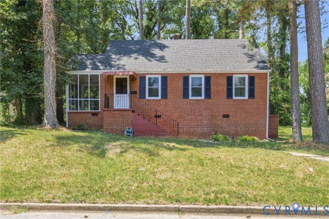 Photo of 1584 Mount Vernon Street, Petersburg, VA 23805 (MLS # 2617152)
