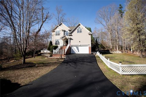 Tiny photo for 110 Jesses Way, Farmville, VA 23901 (MLS # 2607169)