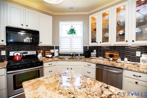 Tiny photo for 110 Jesses Way, Farmville, VA 23901 (MLS # 2607169)