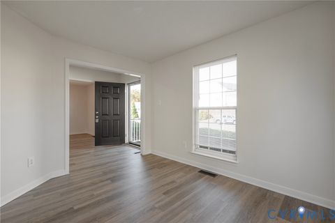 Tiny photo for 2628 Grand Glen Road, Richmond, VA 23223 (MLS # 2530858)