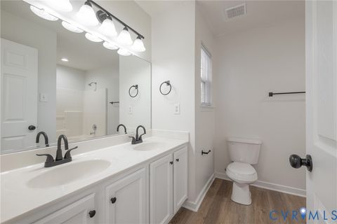 Tiny photo for 2628 Grand Glen Road, Richmond, VA 23223 (MLS # 2530858)