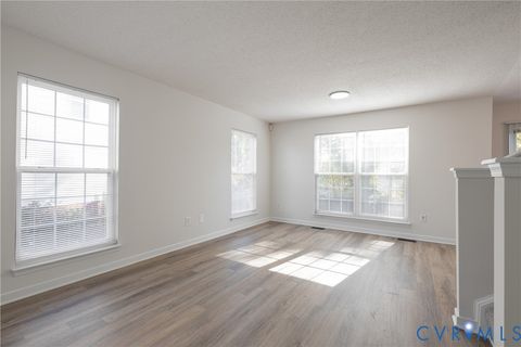 Tiny photo for 2628 Grand Glen Road, Richmond, VA 23223 (MLS # 2530858)