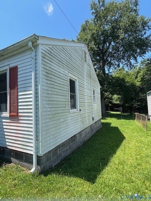 Tiny photo for 424 Elm Street, Petersburg, VA 23803 (MLS # 2529414)