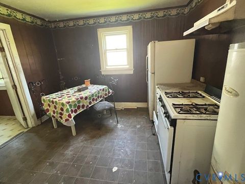 Tiny photo for 424 Elm Street, Petersburg, VA 23803 (MLS # 2529414)