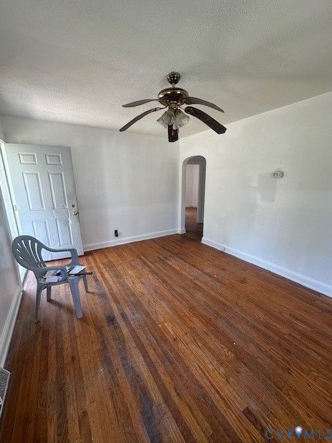 Tiny photo for 424 Elm Street, Petersburg, VA 23803 (MLS # 2529414)