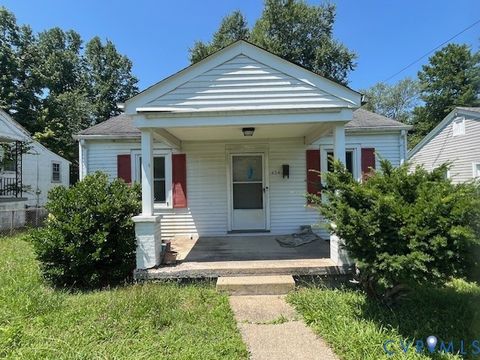 Tiny photo for 424 Elm Street, Petersburg, VA 23803 (MLS # 2529414)
