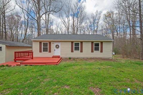 Photo of 4590 Fox Chase Run, Goochland, VA 23065 (MLS # 2607174)