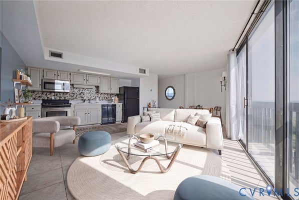 1222 E OCEAN VIEW AVE APT 304, NORFOLK, VA 23503 - Image e759c36373c3fd3469d194b78b7a41fc/1553655652