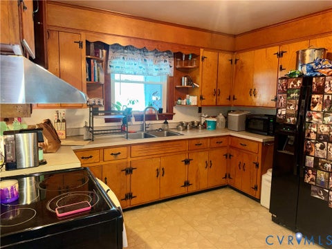 Tiny photo for 121 Rock Castle Avenue, Crewe, VA 23930 (MLS # 2628525)