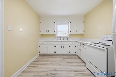 Tiny photo for 311 Lynchburg Avenue, Colonial Heights, VA 23834 (MLS # 2621673)