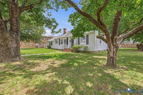 Tiny photo for 311 Lynchburg Avenue, Colonial Heights, VA 23834 (MLS # 2621673)