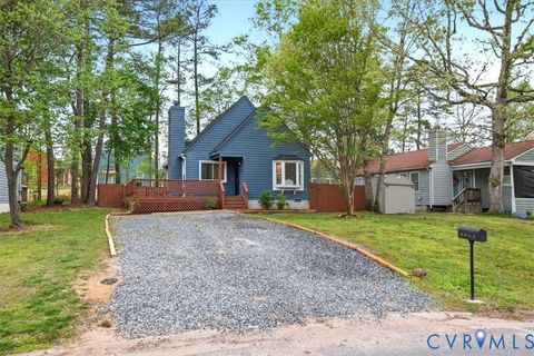 Photo of 3016 S Ridge Drive, Midlothian, VA 23112 (MLS # 2609613)