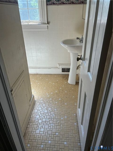 Tiny photo for 127 Hanover Avenue, Colonial Heights, VA 23834 (MLS # 2609653)