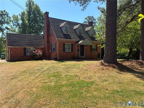 Photo of 127 Hanover Avenue, Colonial Heights, VA 23834 (MLS # 2609653)