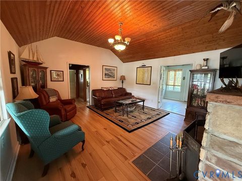 Tiny photo for 1686 Locust Grove Road, Topping, VA 23169 (MLS # 2529808)