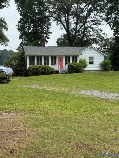 Tiny photo for 1686 Locust Grove Road, Topping, VA 23169 (MLS # 2529808)