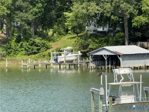 Tiny photo for 1686 Locust Grove Road, Topping, VA 23169 (MLS # 2529808)