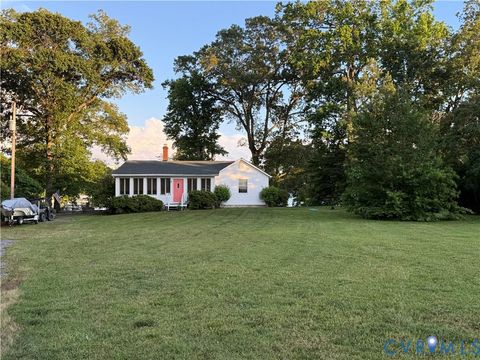 Photo of 1686 Locust Grove Road, Topping, VA 23169 (MLS # 2529808)