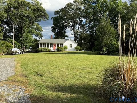 Tiny photo for 1686 Locust Grove Road, Topping, VA 23169 (MLS # 2529808)