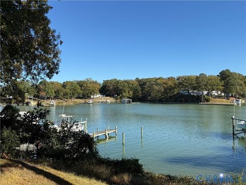 Tiny photo for 1686 Locust Grove Road, Topping, VA 23169 (MLS # 2529808)