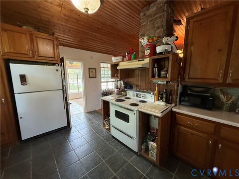 Tiny photo for 1686 Locust Grove Road, Topping, VA 23169 (MLS # 2529808)