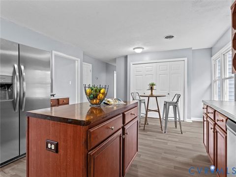 Tiny photo for 407 Tunstall Avenue, Blackstone, VA 23824 (MLS # 2530317)