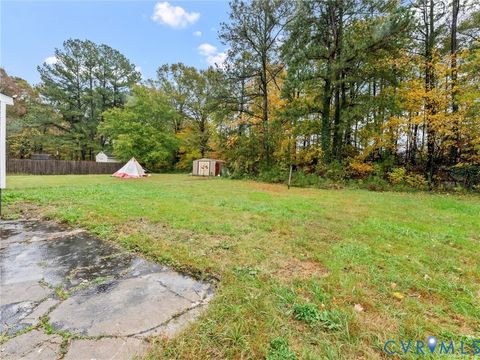 Tiny photo for 407 Tunstall Avenue, Blackstone, VA 23824 (MLS # 2530317)
