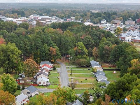 Tiny photo for 407 Tunstall Avenue, Blackstone, VA 23824 (MLS # 2530317)