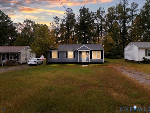 Tiny photo for 407 Tunstall Avenue, Blackstone, VA 23824 (MLS # 2530317)