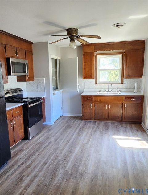 Tiny photo for 376 Libby Avenue, Hopewell, VA 23860 (MLS # 2529885)