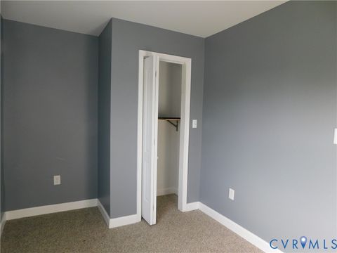 Tiny photo for 706 Rome Street, Petersburg, VA 23803 (MLS # 2610060)