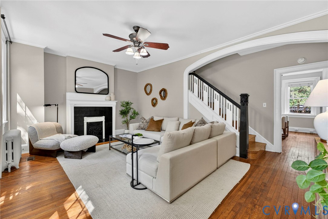 307 S Mulberry Street