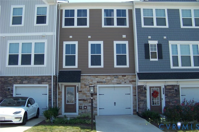 8829 Foxway Ridge Lane