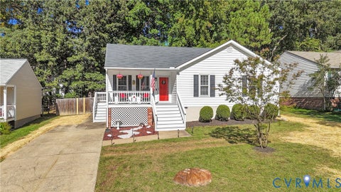 Photo of 2724 Glen Point Circle, Henrico, VA 23233 (MLS # 2627491)