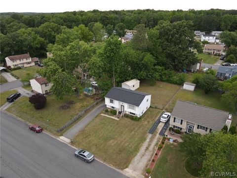 A home in South Chesterfield