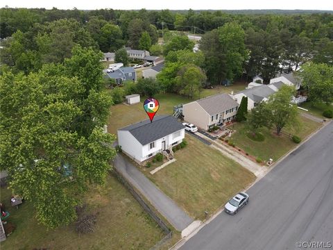 A home in South Chesterfield