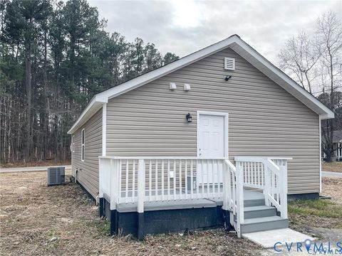Tiny photo for 301 N Sullivan Street, Blackstone, VA 23824 (MLS # 2605183)