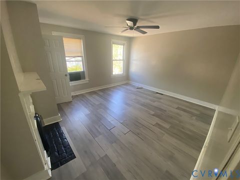 Tiny photo for 2006 Dinwiddie Avenue, Dinwiddie, VA 23224 (MLS # 2612817)
