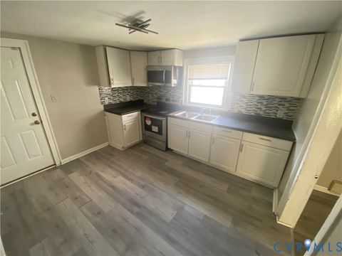 Tiny photo for 2006 Dinwiddie Avenue, Dinwiddie, VA 23224 (MLS # 2612817)