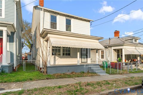 Photo of 612 S Adams Street, Petersburg, VA 23803 (MLS # 2606082)